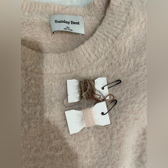 Bundle of Three Aritzia Sunday Best Kitten Sweater in Size XS - Picture 4 of 9